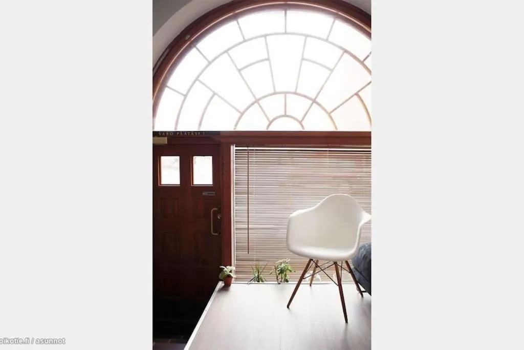 Image 5 of Corner apartment