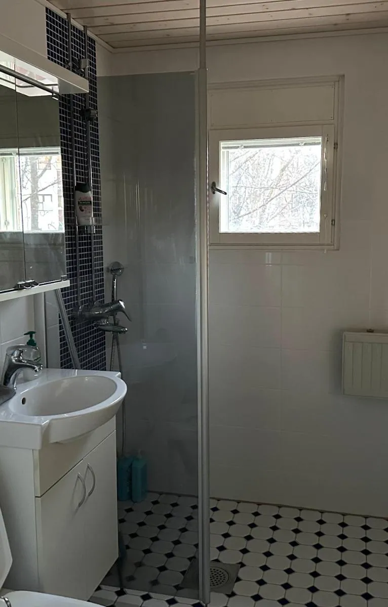 Image 4 of Cozy two-room condo with private balcony