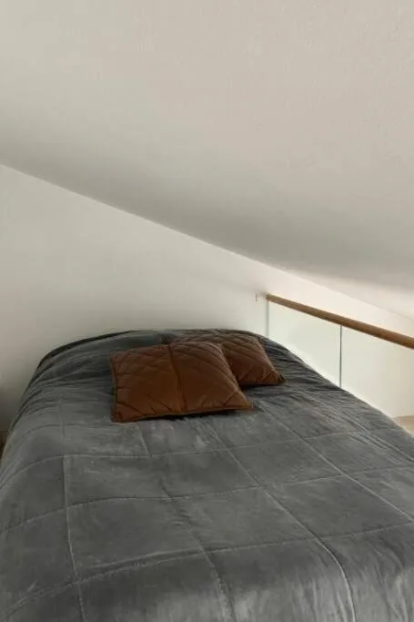 Image 4 of Elegant Penthouse Loft – Center