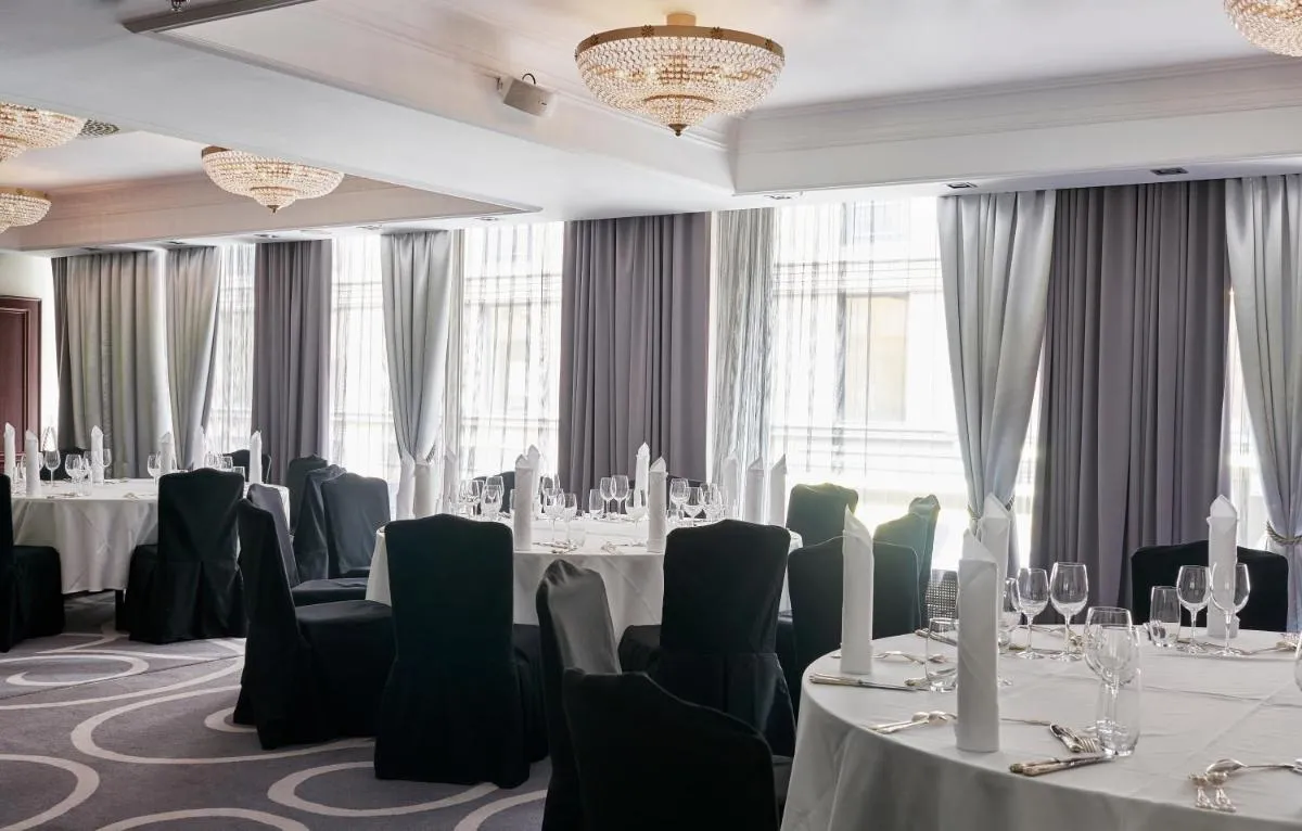 Image 2 of Hotel Kämp