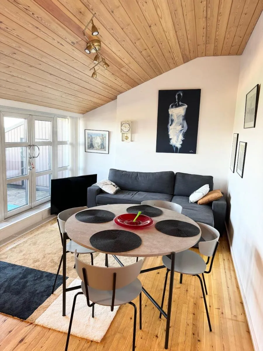 Image 6 of KRUUNUNHAKA – Crown of Kruununhaka with view