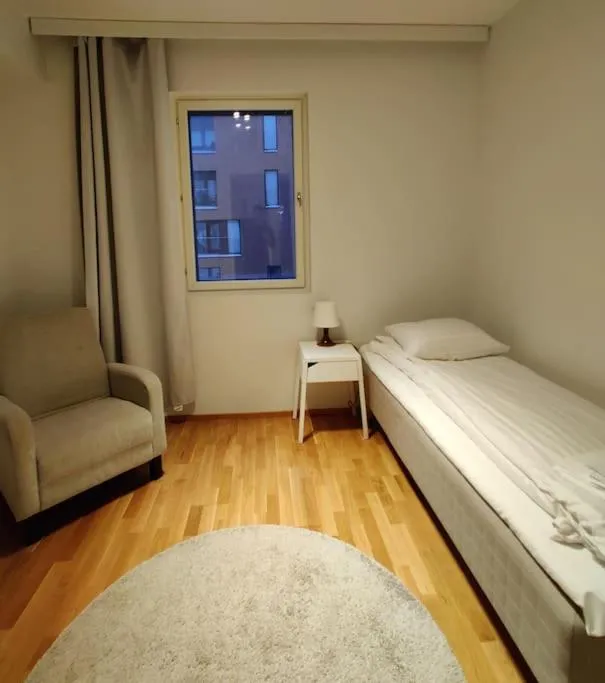 Image 6 of Kotimaailma – Avara ja valoisa kolmio saunalla lähellä Helsingin keskustaa