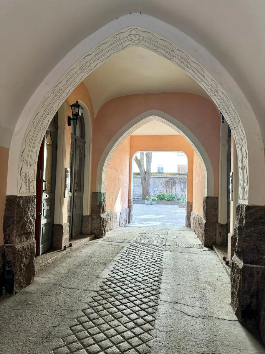 Image 6 of Melrose Place