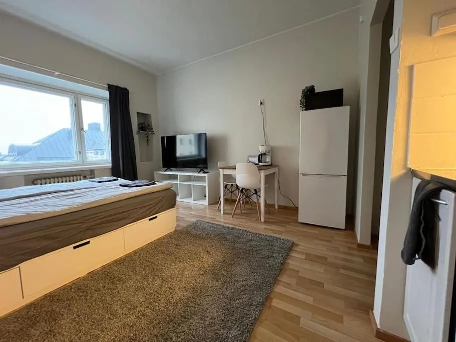 Image 3 of Nuku hyvin ydinkeskustassa! Smart TV- Nopea netti