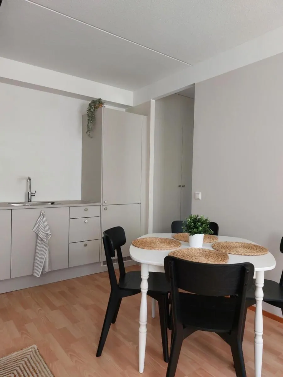 Image 2 of Saunallinen kolmio Jätkäsaaressa