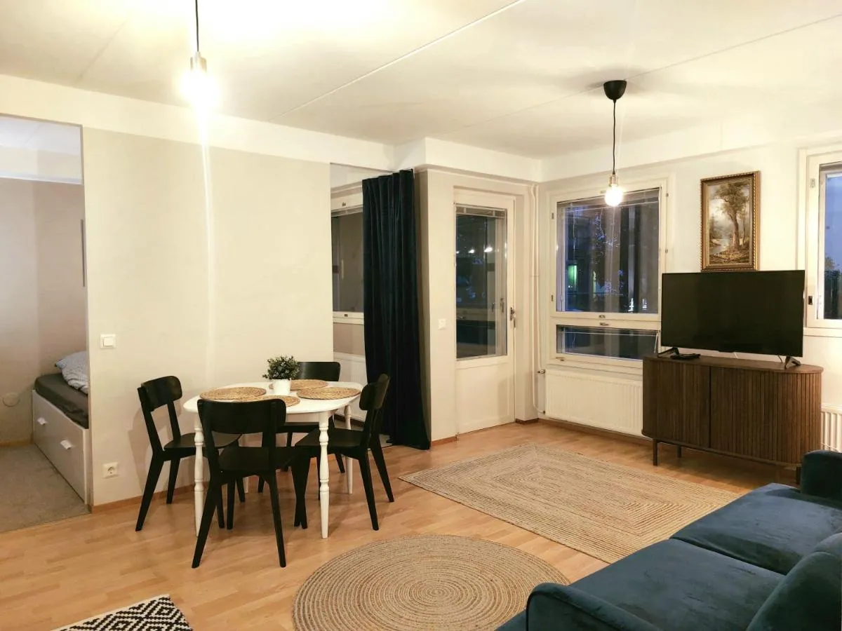 Image 4 of Saunallinen kolmio Jätkäsaaressa