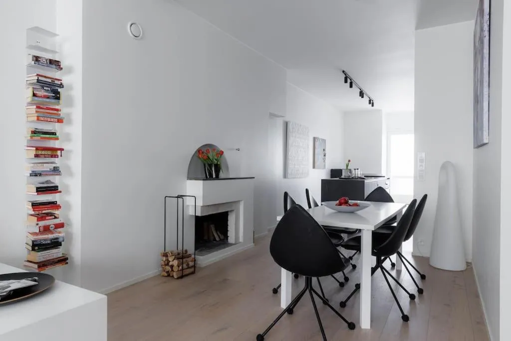 Image 1 of Spacious 2BR apartment on Bulevardi