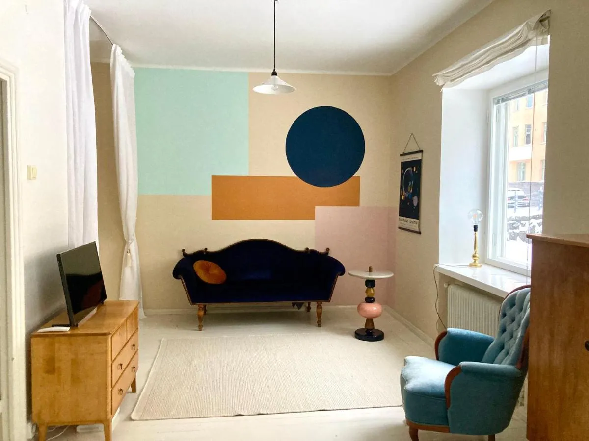 Image 4 of Spacious (44 sqm) bohemian studio in trendy Kallio
