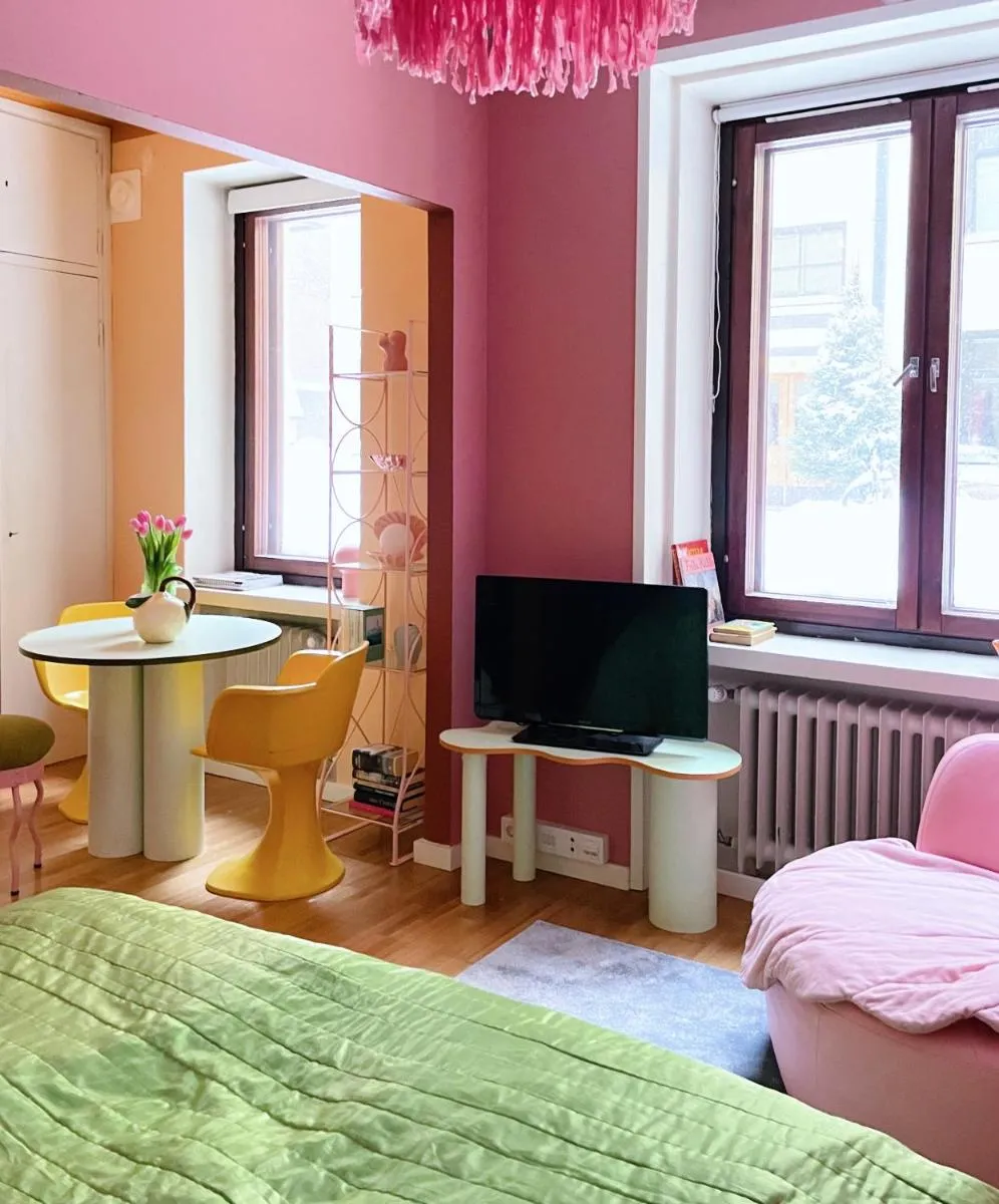 Image 4 of Värikäs koti lähellä keskustaa