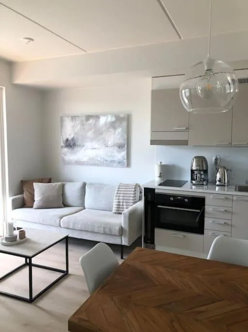 Image 3 of Verso la casa mia