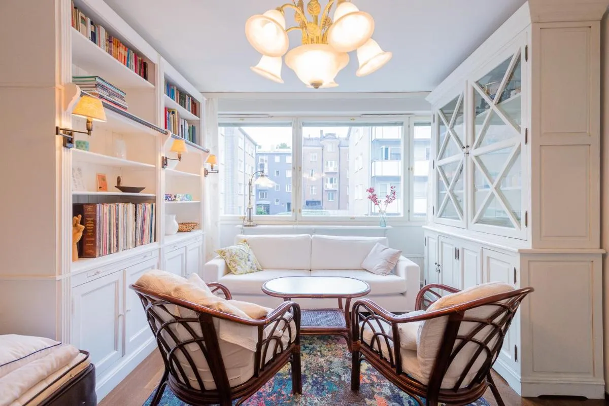 Image 2 of White House 61m2 Alppila Helsinki