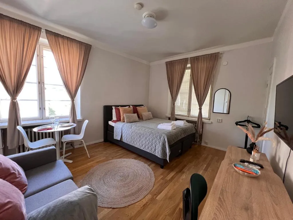 Image of Your Chic Vibrant Airbnb