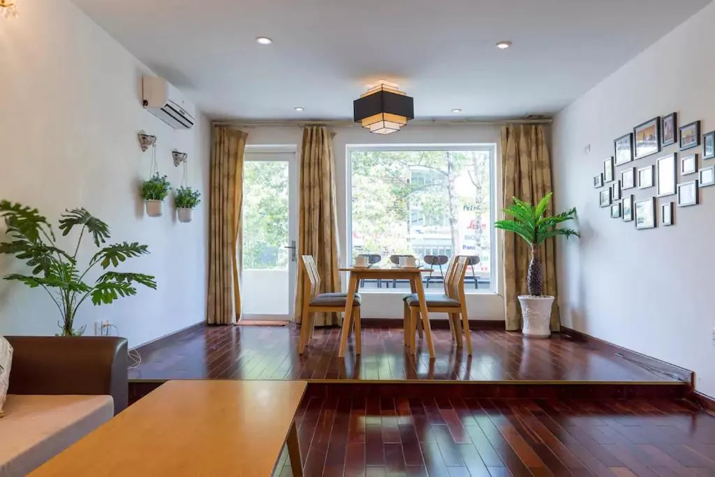 Image 1 of 123 Apartment in Bui Vien street, District 1
