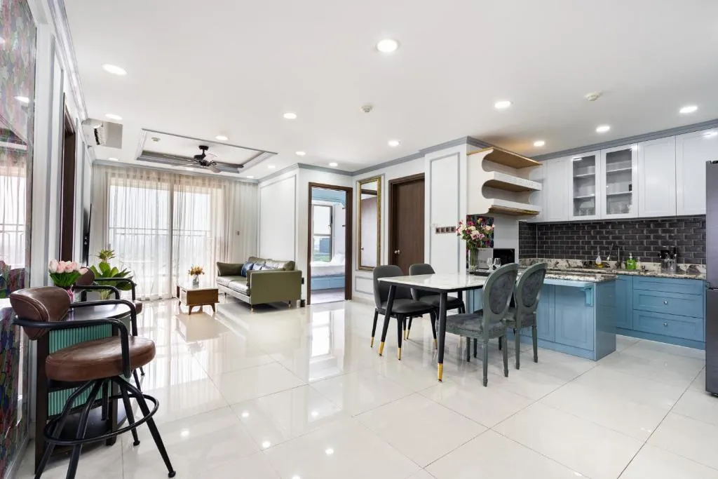 Image 1 of 123 Apartment in Saigon Royal with Panorama City View