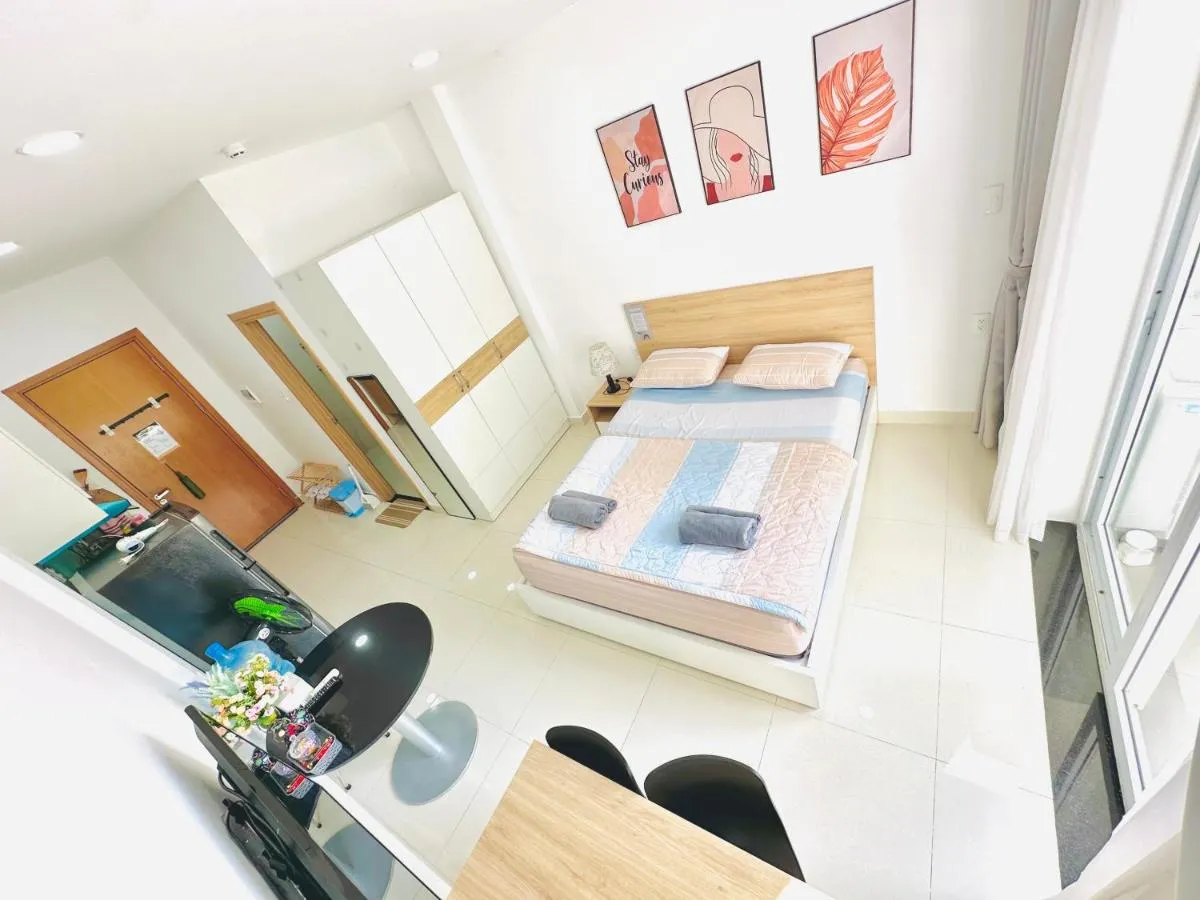 Image 3 of 301 Cozy & Quiet 1BR Oasis in Saigon