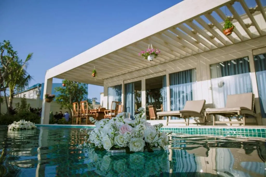 Image 1 of 4br Villa River Deck, Pool, Bbq & Garden