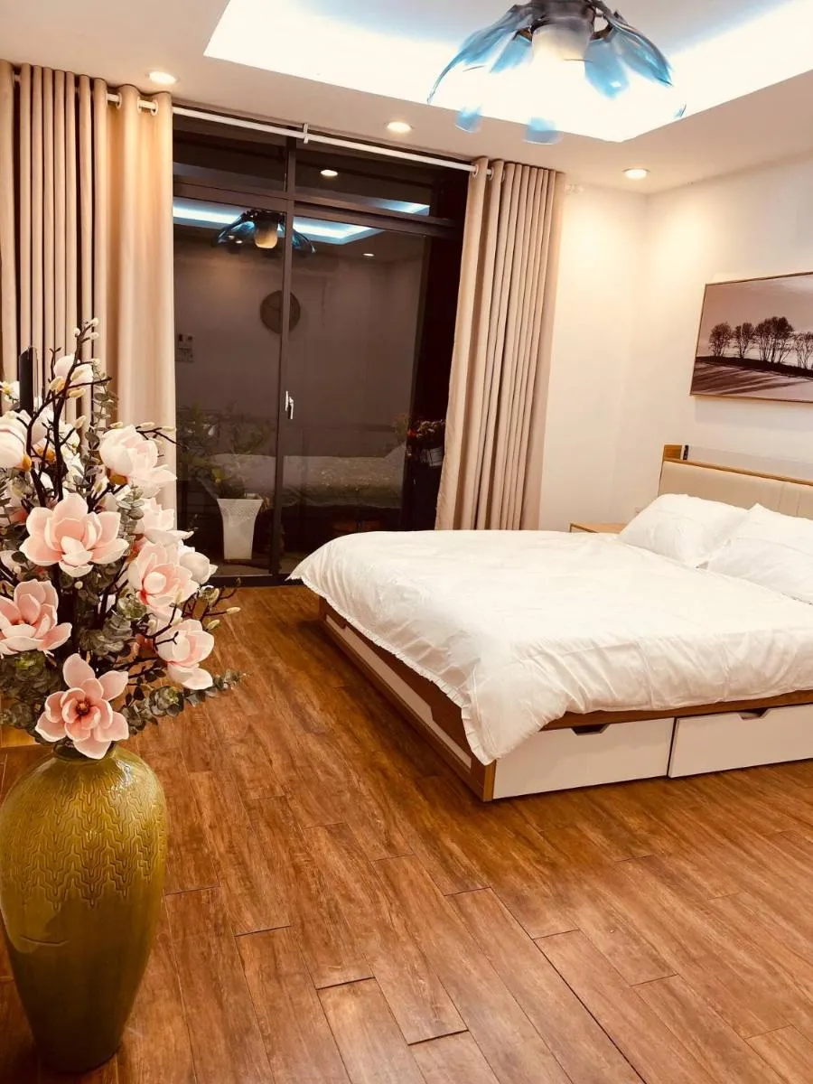 Image 4 of Beautiful Studio x King bed