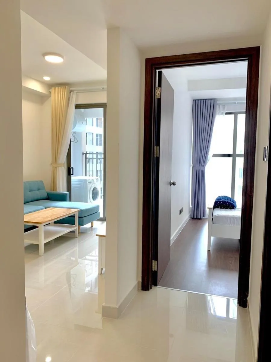 Image 4 of Best price Saigon Royal 2 bedrooms apartment