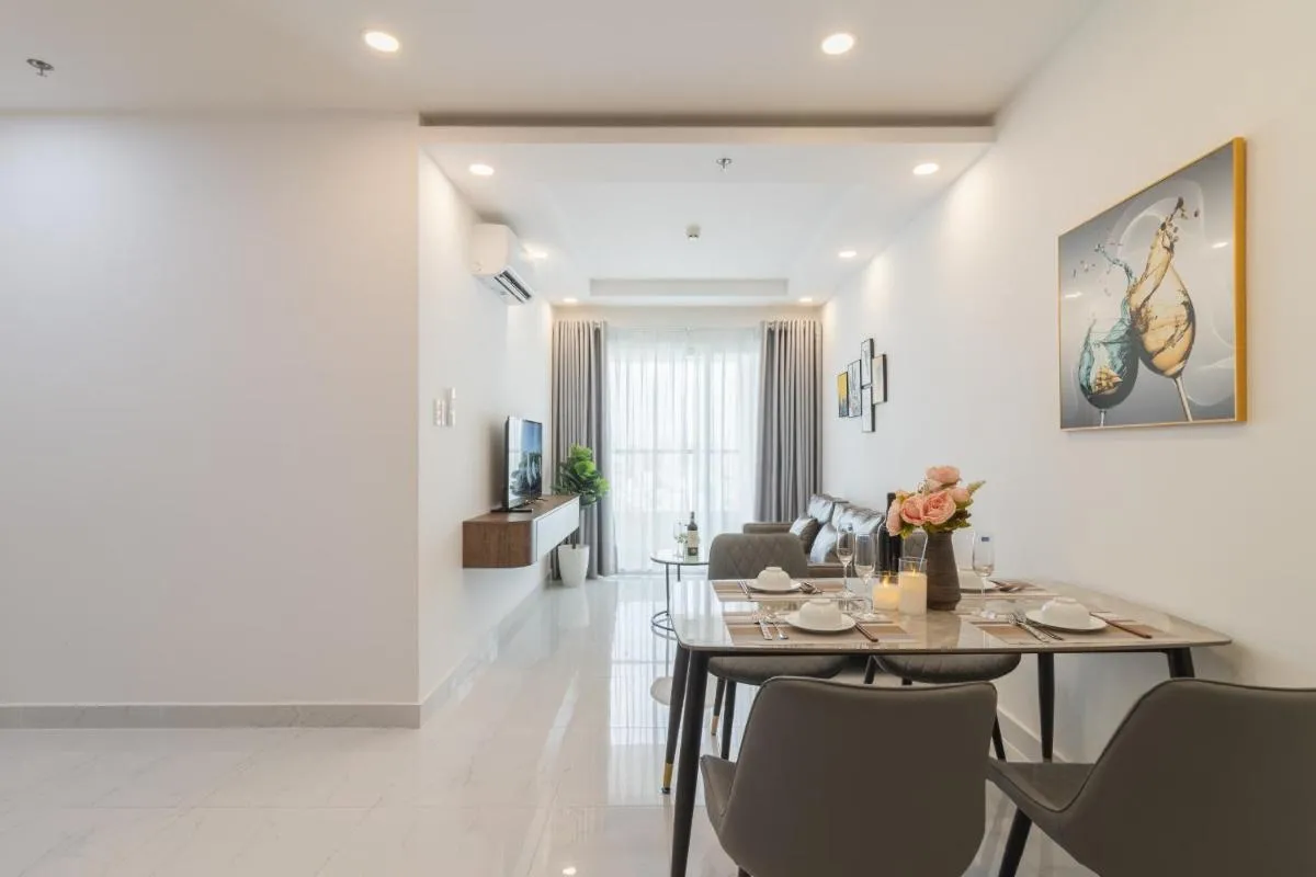 Image 4 of Big Promo 20% Luxury 2BR Apt – City Skyline View- Hot
