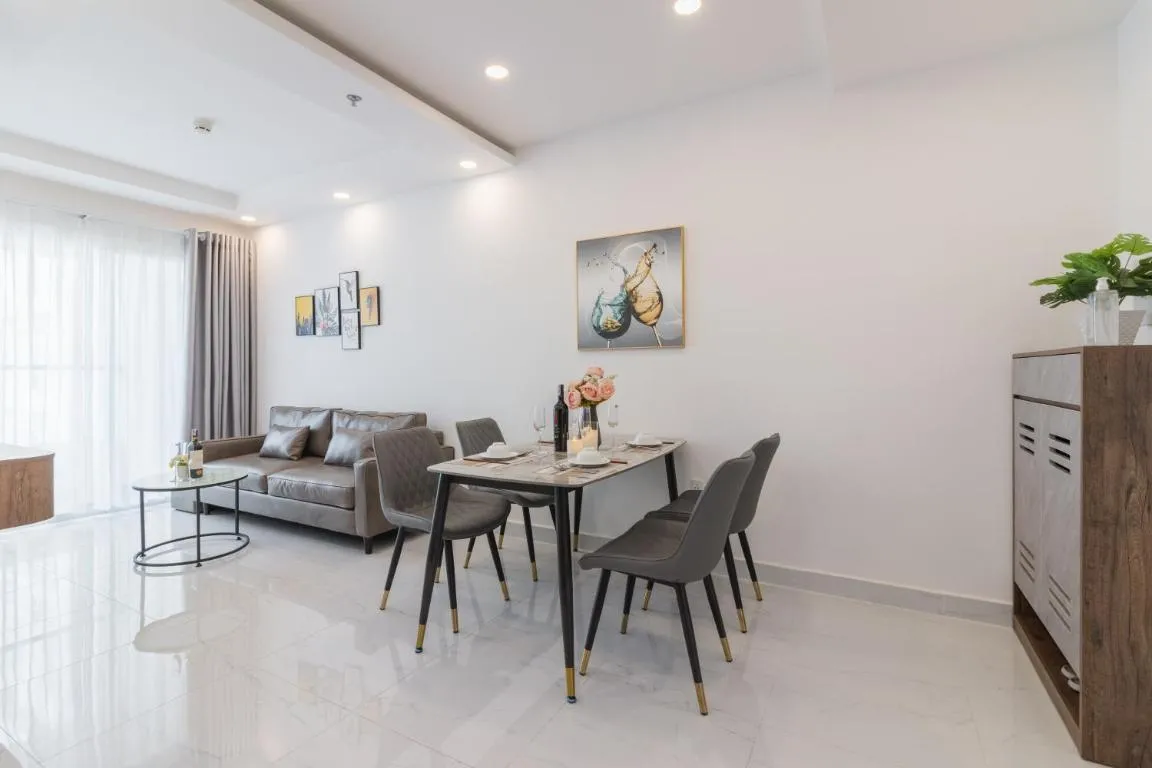 Image 1 of Big Promo 20% Luxury 2BR Apt – City Skyline View- Hot