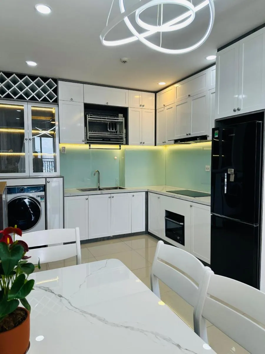 Image 5 of Căn hộ Sunrise City view 2 phòng ngủ, 76m2, Gym & hồ bơi free, lầu cao, view quận 1