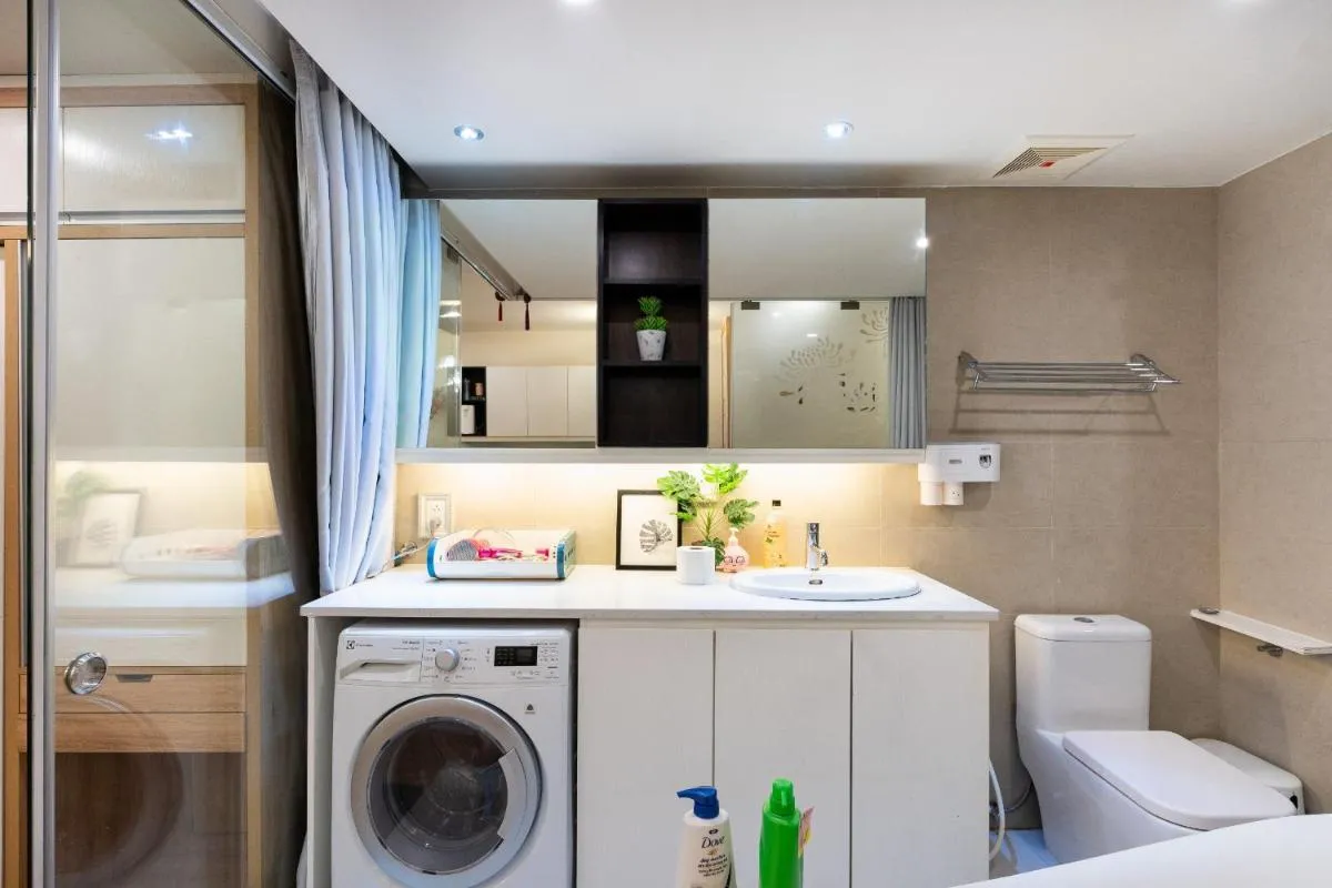 Image 3 of Chill 1BR Lexington with bathtub near Estella, D2