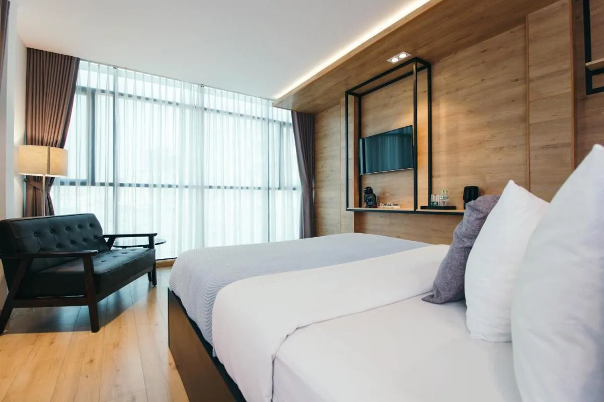 Image 3 of Chill Suites
