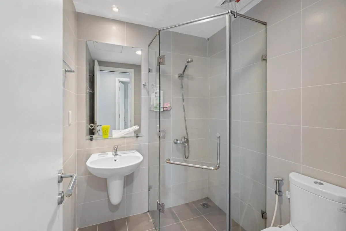 Image 3 of Cozy 2 Bedroom Condo in Masteri Thao Dien, Fully Furnished With Full Amenities