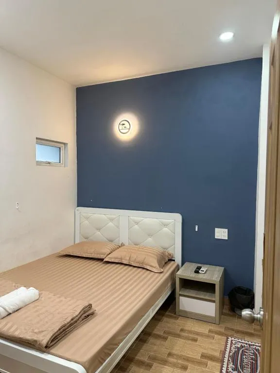 Image 1 of D Home