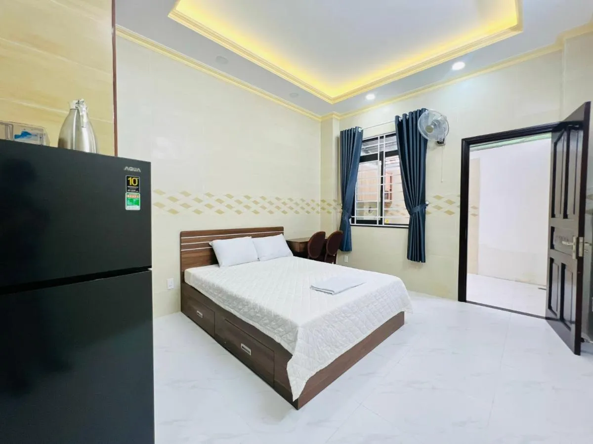 Image 3 of DREAM HOUSE