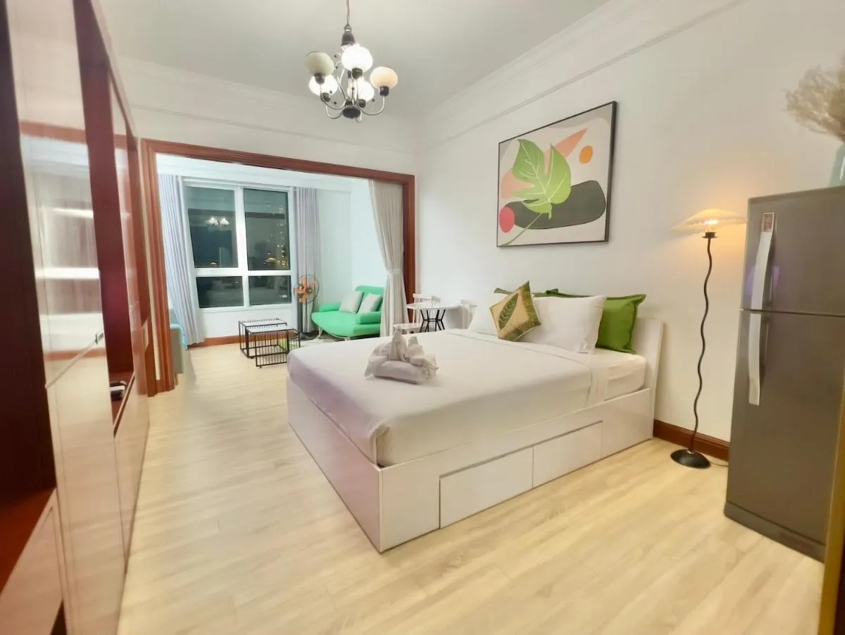 Image 3 of Diny ApartHotel – Rooftop Pool – The Manor 2