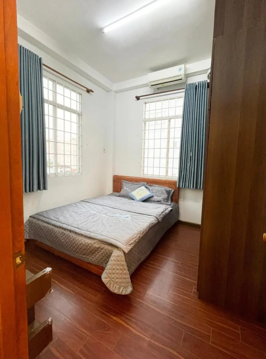 Image 5 of DucTaigallery’s Apt & Hidden in Bui Vien st