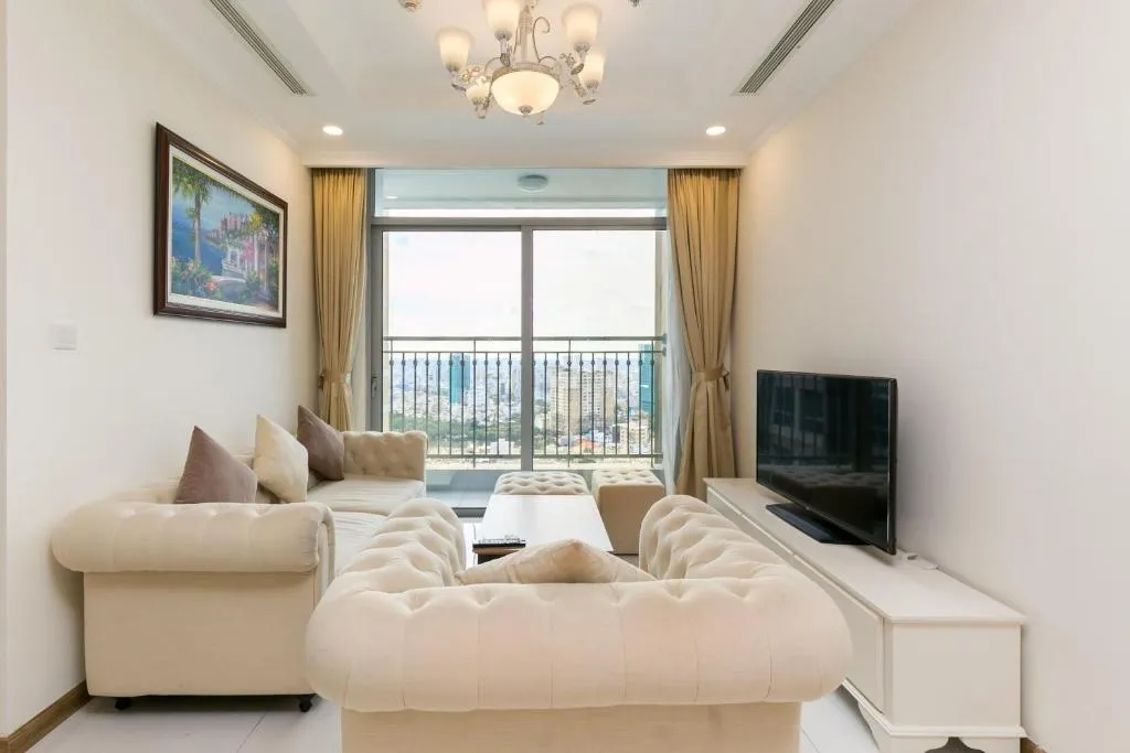 Image 1 of Elvita Landmark Luxury Residence