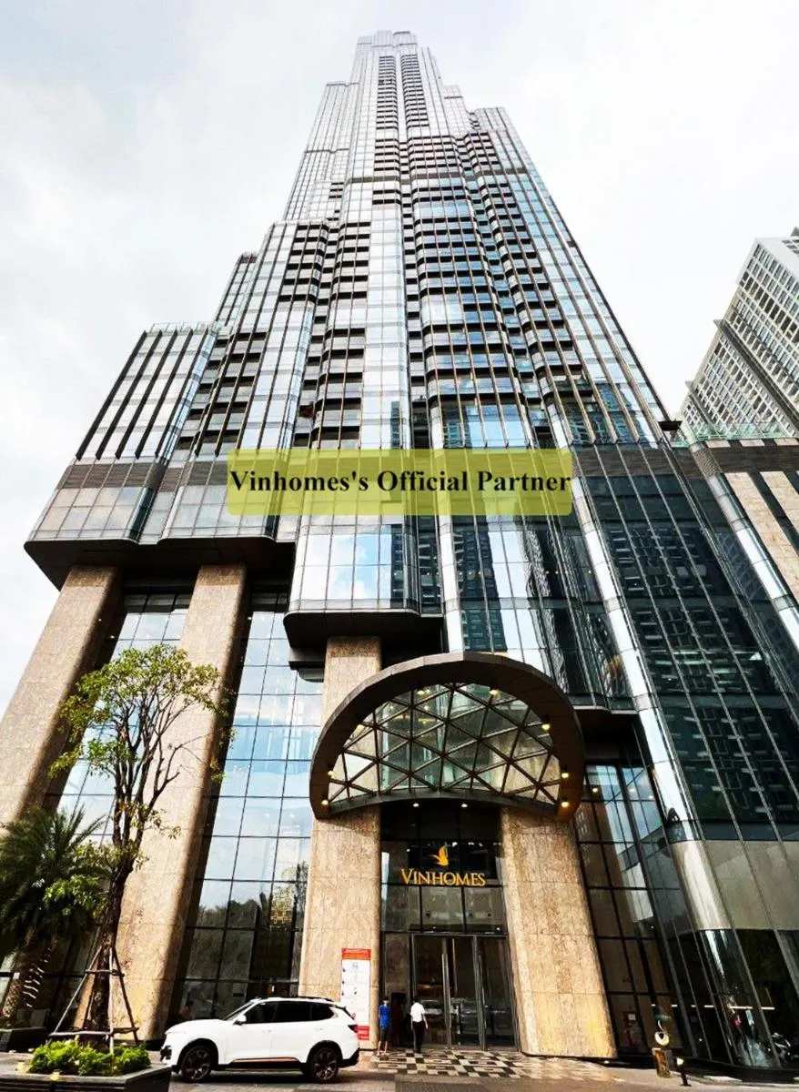 Image 4 of Elvita Landmark Luxury Residence
