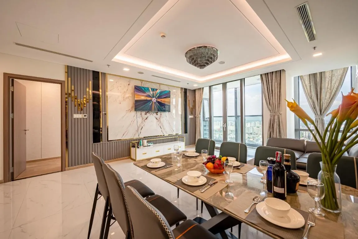 Image 1 of Free Pickup Airport-LANDMARK 81 Condotel Center Suite
