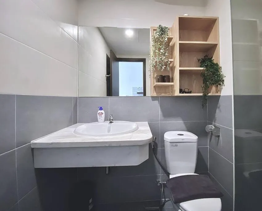 Image 5 of Free Pool&Gym_King bed_Spacious Rivergate Studio