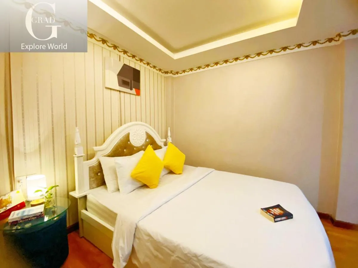 Image 3 of GRAD Crowne Hotel – Bui Vien
