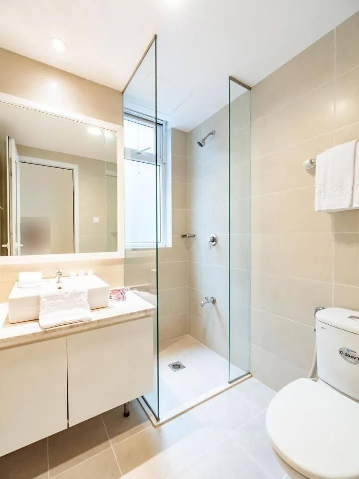 Image 4 of Glenwood Residences
