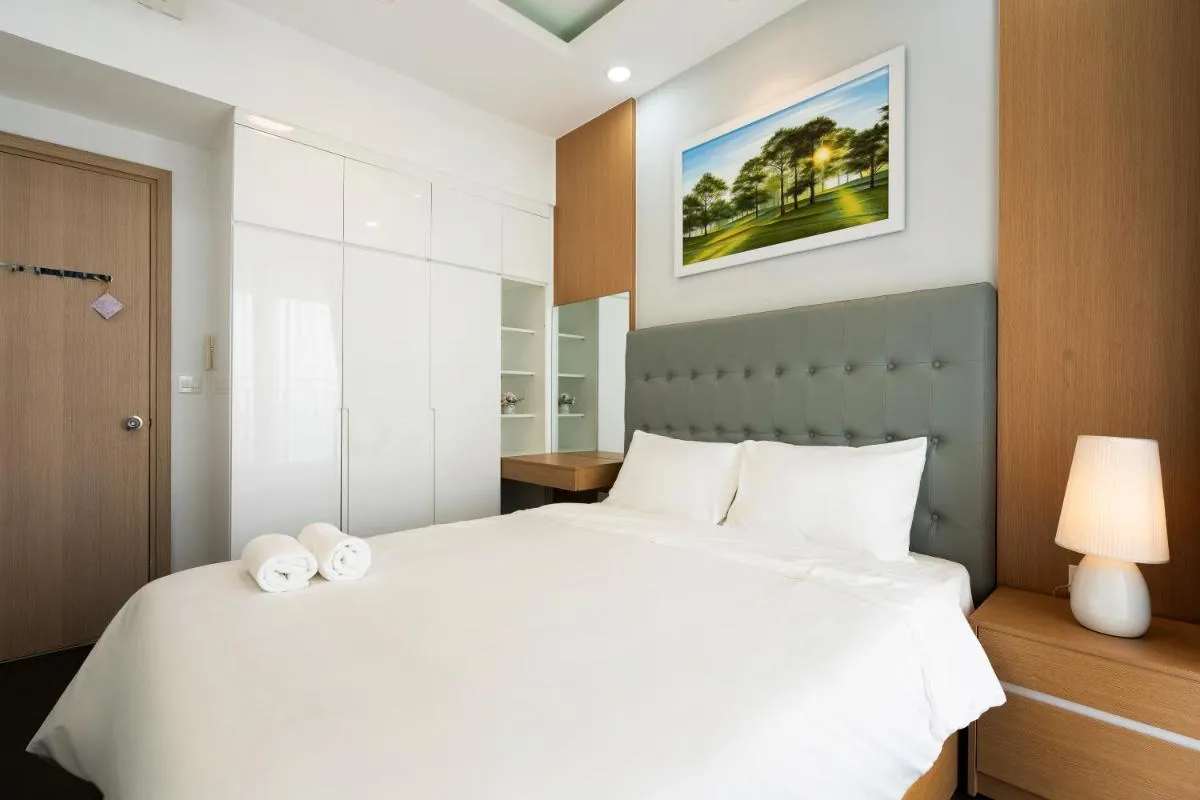 Image 5 of Golden Mansion – Transit Apt Free POOL & GYM