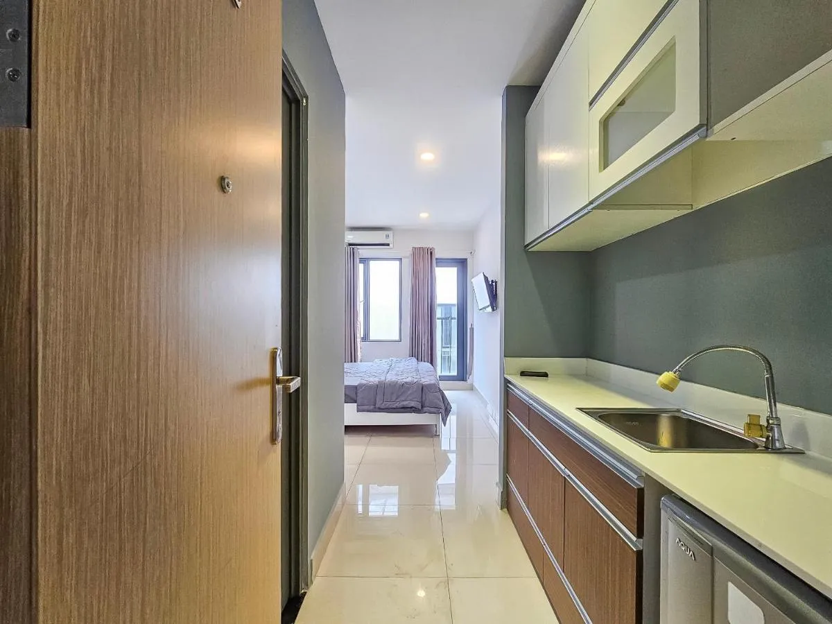 Image 3 of Golden Sun 3 Apartment