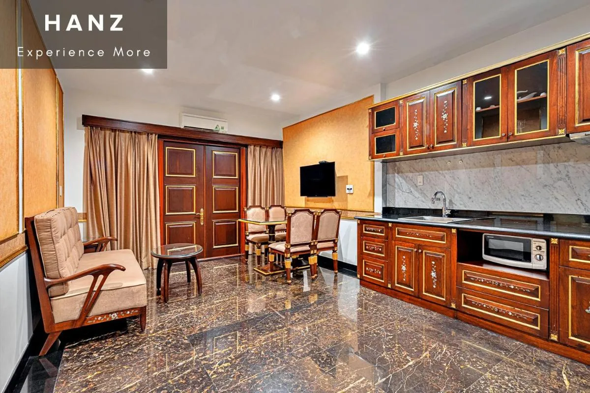 Image 3 of HANZ 345 Business Suite Grand Residence