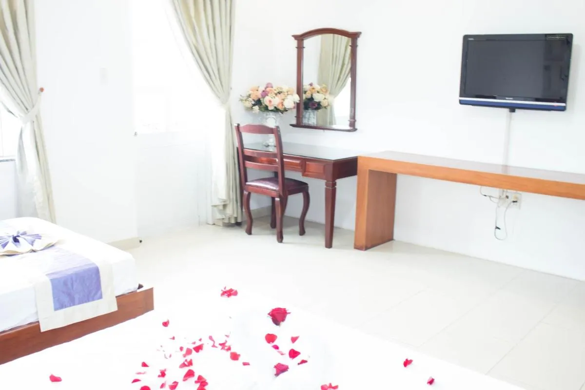Image 3 of Hoa Phat Hotel & Apartment