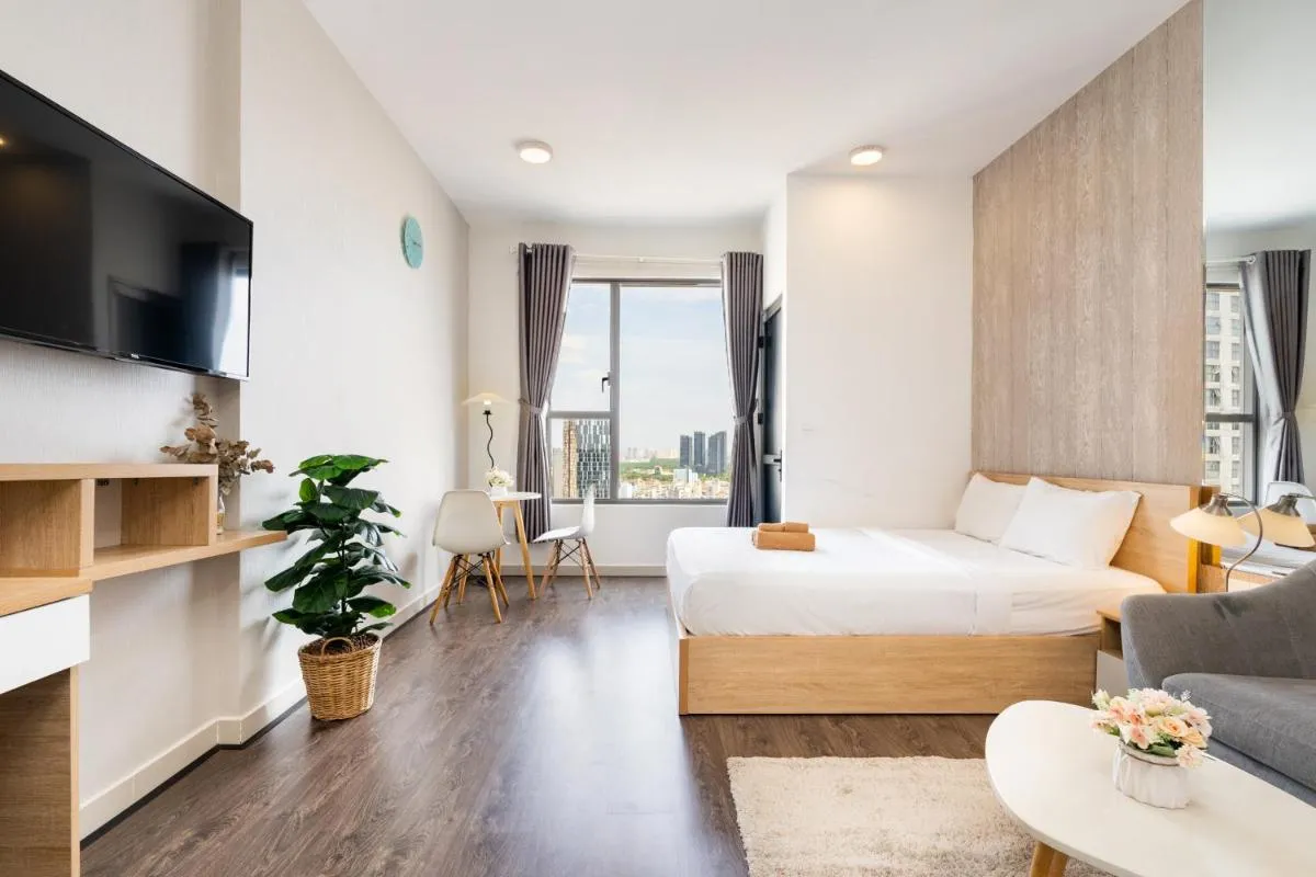 Image 5 of Infinity Pool Signature – Saigon Rivergate