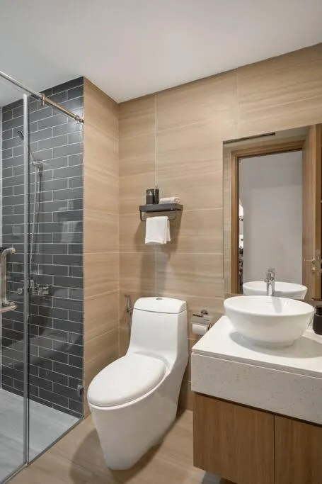 Image 5 of Insta-Worthy, Central IndoChina 2Br+1Wc w/Cityview