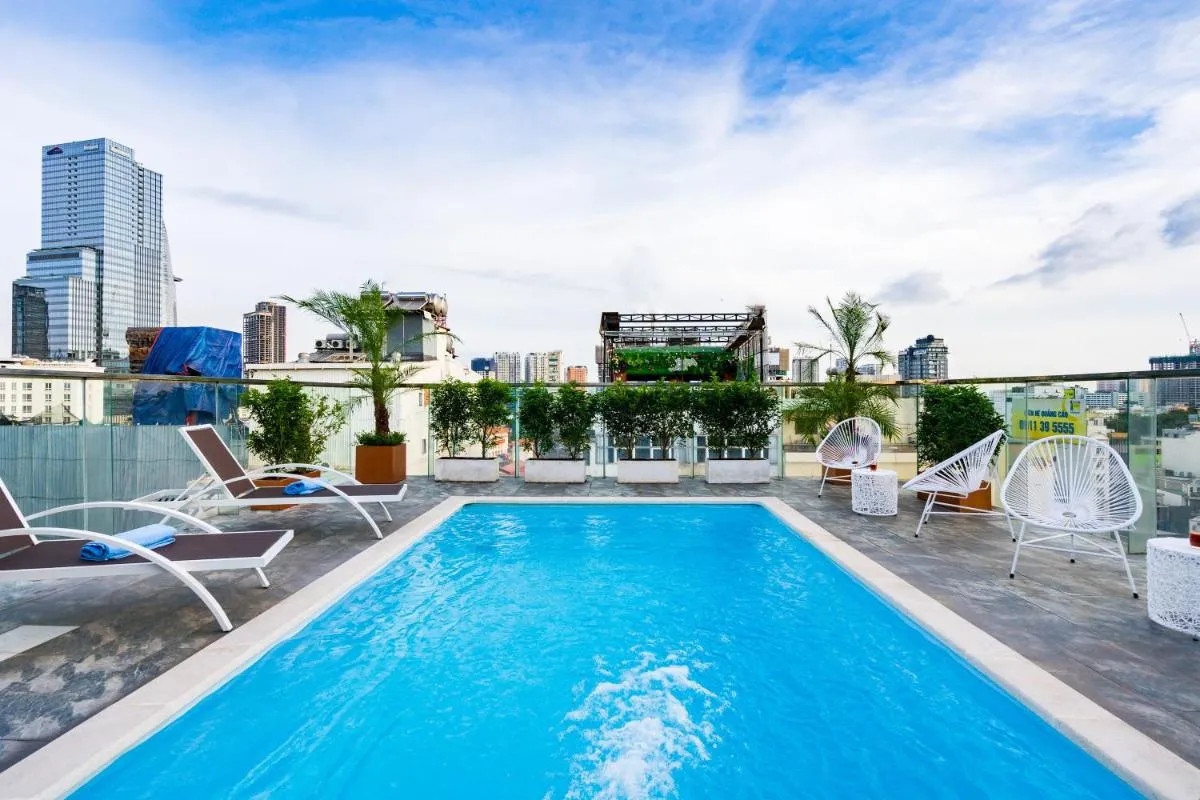 Image 3 of Jovia Hotel