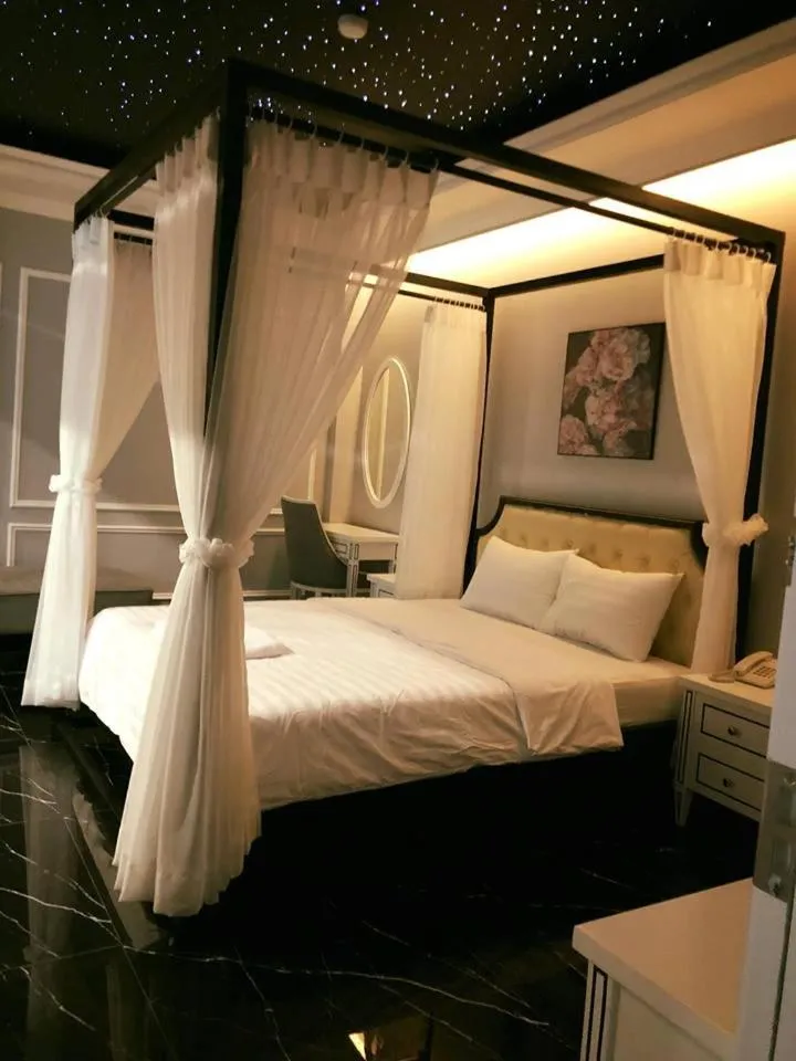Image 5 of La Galerie Hotel