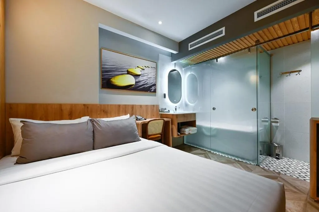 Image 3 of La Opera Saigon Hotel