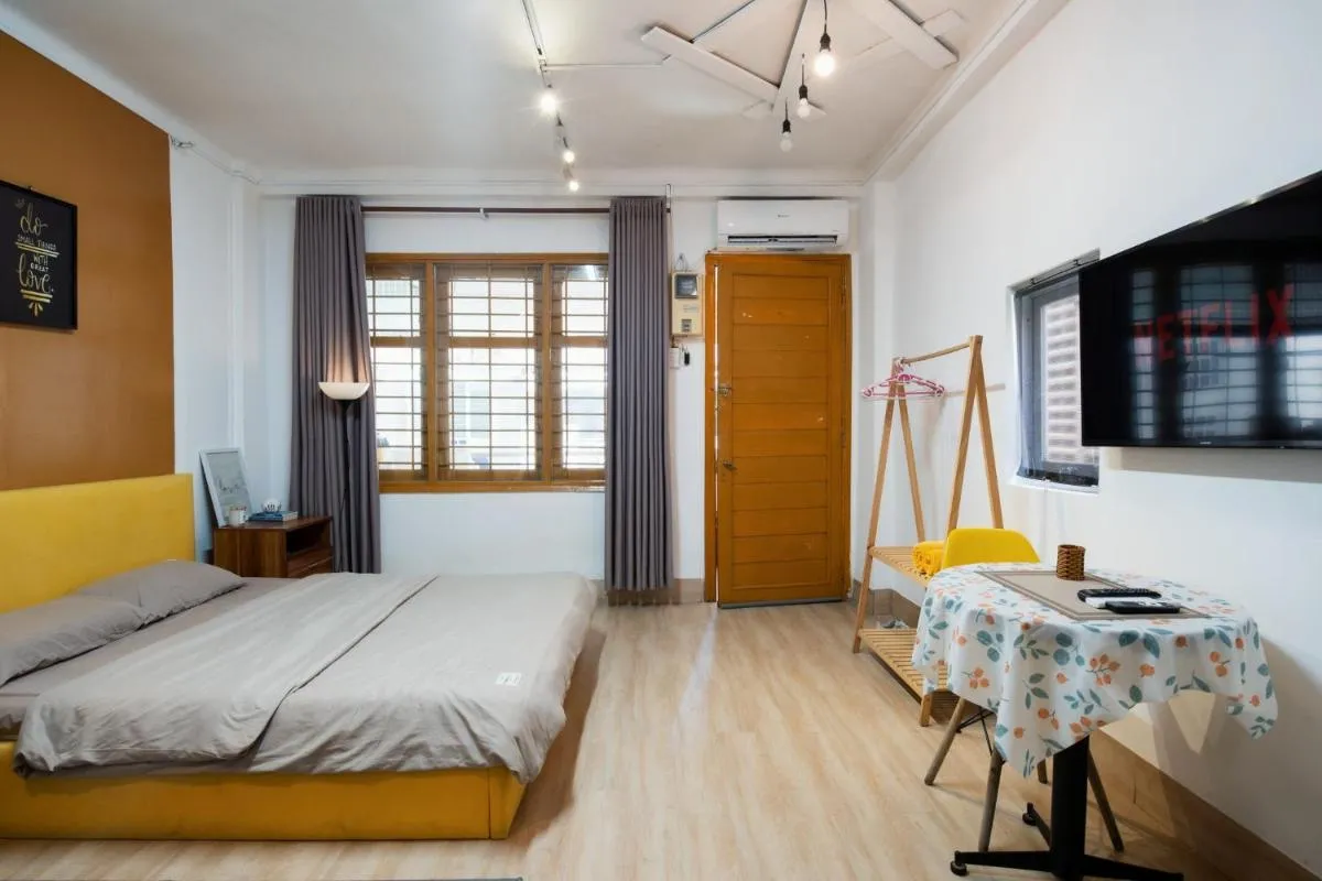 Image 5 of Lagom studio 24 – bathtub-balcony, Nguyen Du, Ben Nghe Ward, dist 1