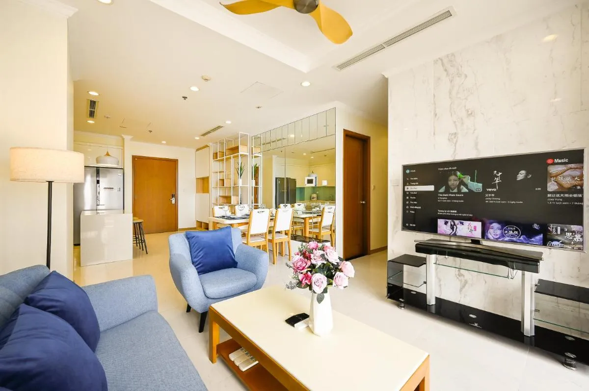 Image 3 of Landmark2,Landmark81, Skyview 2Bedroom Apartment