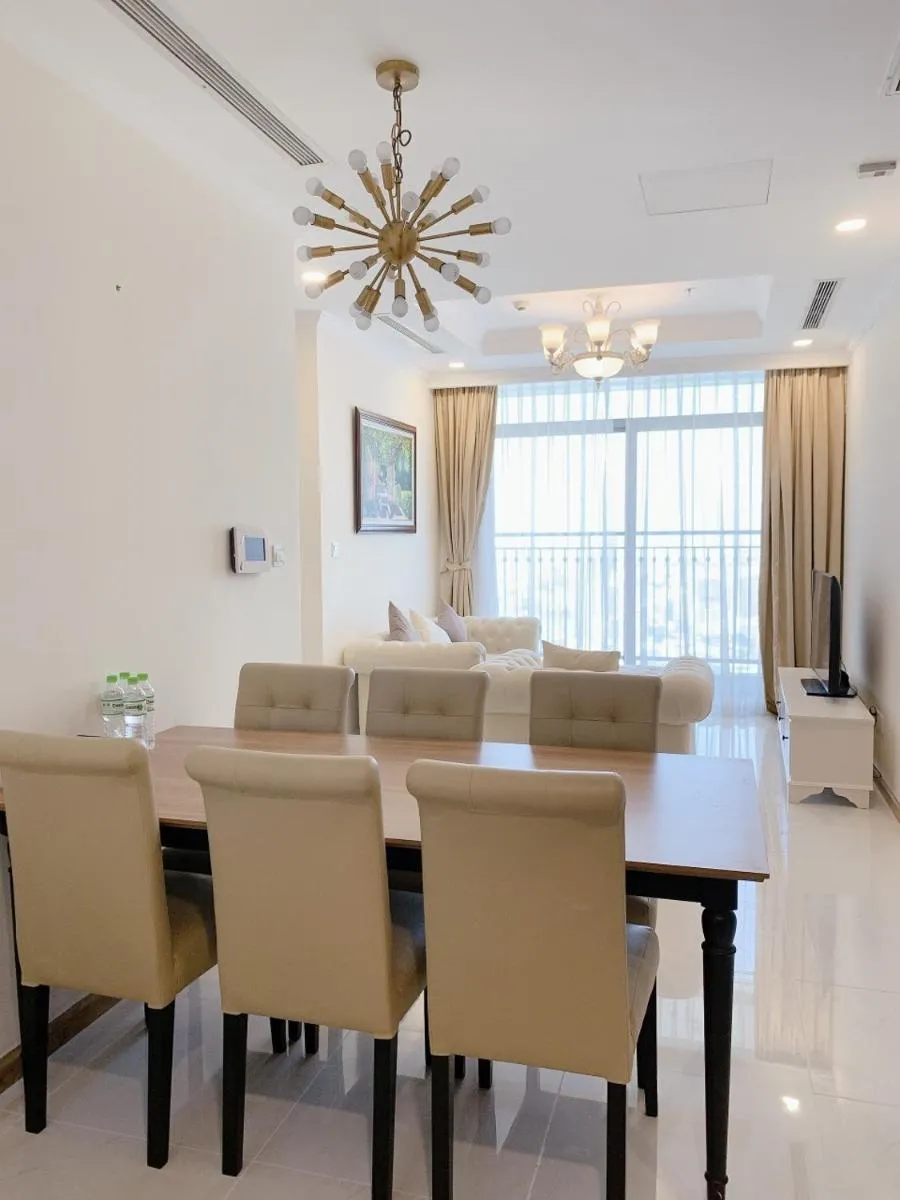 Image 5 of Landmark 81 Luxury Apartment & The Landmarks Apartments – The Buildings Surrounding Landmark 81